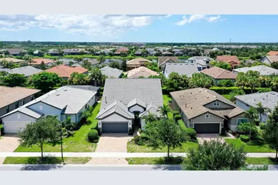 5721 Sweet Leaf Way, Sarasota, FL 34238 - Photo 3
