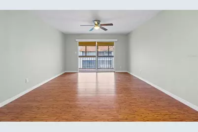 1310 Glen Oaks Drive E #383E, Sarasota, FL 34232 - Photo 3