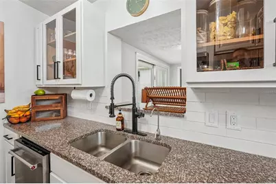 2406 Florida Boulevard, Bradenton, FL 34207 - Photo 11