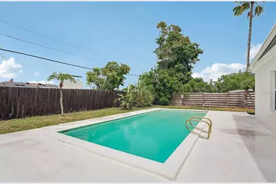 2406 Florida Boulevard, Bradenton, FL 34207 - Photo 25
