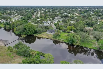 3214 N Seclusion Drive, Sarasota, FL 34239 - Photo 13