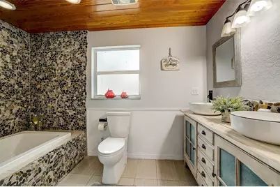 3214 N Seclusion Drive, Sarasota, FL 34239 - Photo 23