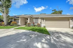 4494 Diamond Cir E, Sarasota, FL 34233 - Photo 1