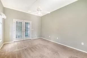 4494 Diamond Cir E, Sarasota, FL 34233 - Photo 19