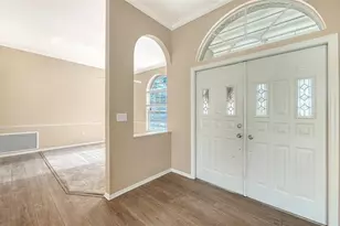 4494 Diamond Cir E, Sarasota, FL 34233 - Photo 9
