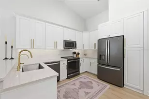 3347 Lake Shore Ln, Clearwater, FL 33761 - Photo 5
