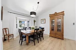 3347 Lake Shore Ln, Clearwater, FL 33761 - Photo 17