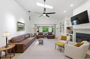 3347 Lake Shore Ln, Clearwater, FL 33761 - Photo 7