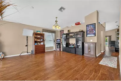 4623 Sanibel Way, Bradenton, FL 34203 - Photo 9