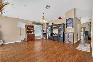 4623 Sanibel Way, Bradenton, FL 34203 - Photo 9