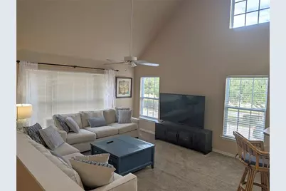 5641 Bidwell Parkway #202, Sarasota, FL 34233 - Photo 3