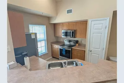 5641 Bidwell Parkway #202, Sarasota, FL 34233 - Photo 7
