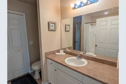 5641 Bidwell Parkway #202, Sarasota, FL 34233 - Photo 11