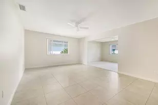 3961 Ashwood Ln, Sarasota, FL 34232 - Photo 7