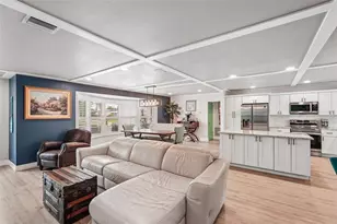 365 Shamrock Blvd, Venice, FL 34293 - Photo 5