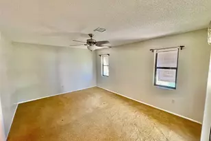 137 Drifting Sands Dr, Venice, FL 34293 - Photo 23