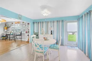 2740 Riverbluff Pkwy, Sarasota, FL 34231 - Photo 13