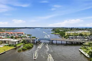 2740 Riverbluff Pkwy, Sarasota, FL 34231 - Photo 47