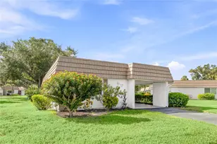 2740 Riverbluff Pkwy, Sarasota, FL 34231 - Photo 3