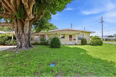 1302 32nd Street W, Bradenton, FL 34205 - Photo 1