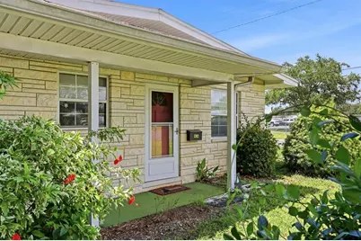 1302 32nd Street W, Bradenton, FL 34205 - Photo 3