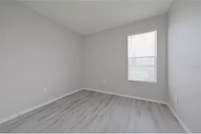 5748 Woodland Sage Drive, Sarasota, FL 34238 - Photo 17