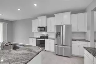5748 Woodland Sage Dr, Sarasota, FL 34238 - Photo 15