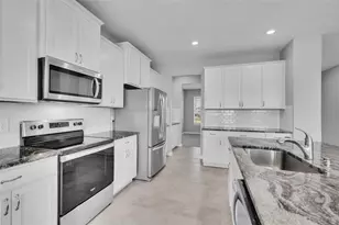 5748 Woodland Sage Dr, Sarasota, FL 34238 - Photo 13