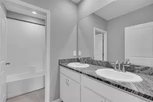 5748 Woodland Sage Dr, Sarasota, FL 34238 - Photo 31