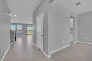 5748 Woodland Sage Dr, Sarasota, FL 34238 - Photo 5