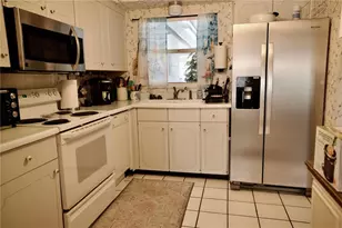1741 Caribbean Cir, Venice, FL 34293 - Photo 13