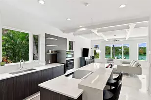 65 Lighthouse Point Dr, Longboat Key, FL 34228 - Photo 21