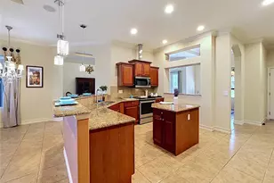 414 169th Ct NE, Bradenton, FL 34212 - Photo 5