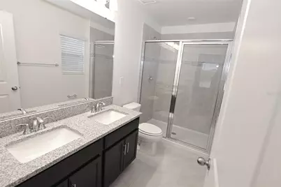 9532 Sandy Bluffs Circle, Parrish, FL 34219 - Photo 17