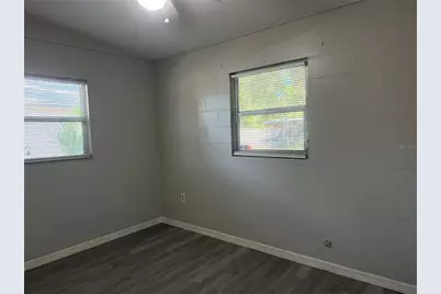 2425 Dixie Avenue, Sarasota, FL 34234 - Photo 15