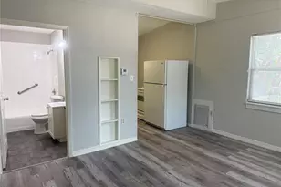 2425 Dixie Ave, Sarasota, FL 34234 - Photo 21