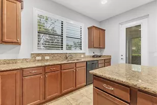 19010 Mangieri St, Venice, FL 34293 - Photo 9