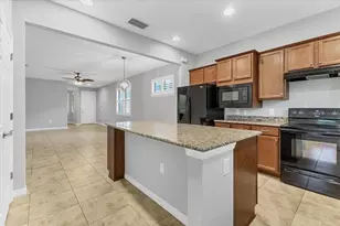 19010 Mangieri St, Venice, FL 34293 - Photo 11