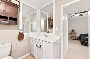 2618 Lakeshore Cir, Port Charlotte, FL 33952 - Photo 15