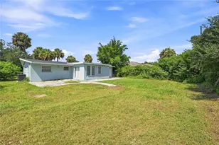 2618 Lakeshore Cir, Port Charlotte, FL 33952 - Photo 25