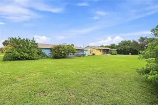 457 Garfield Ave NW, Port Charlotte, FL 33952 - Photo 27