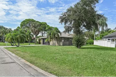6106 45th Street W, Bradenton, FL 34210 - Photo 5