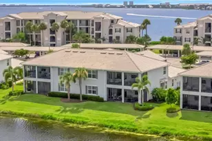 947 Tidewater Shores Loop, Bradenton, FL 34208 - Photo 3