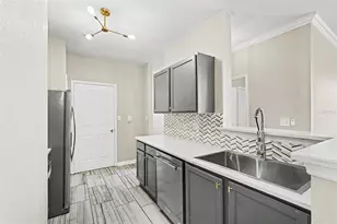 5000 Culbreath Key Way, Tampa, FL 33611 - Photo 9