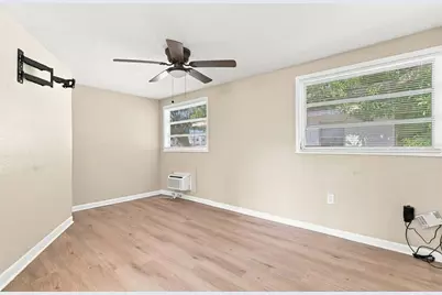 1003 Patterson Drive, Sarasota, FL 34234 - Photo 17