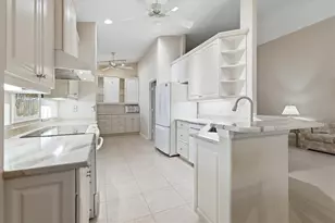 4238 65th Terrace E, Sarasota, FL 34243 - Photo 17