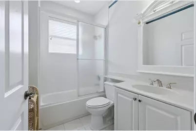 4238 65th Terrace E, Sarasota, FL 34243 - Photo 25