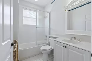 4238 65th Terrace E, Sarasota, FL 34243 - Photo 25