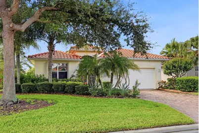 4238 65th Terrace E, Sarasota, FL 34243 - Photo 5