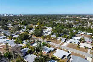 2956 Greenbriar St, Sarasota, FL 34237 - Photo 13